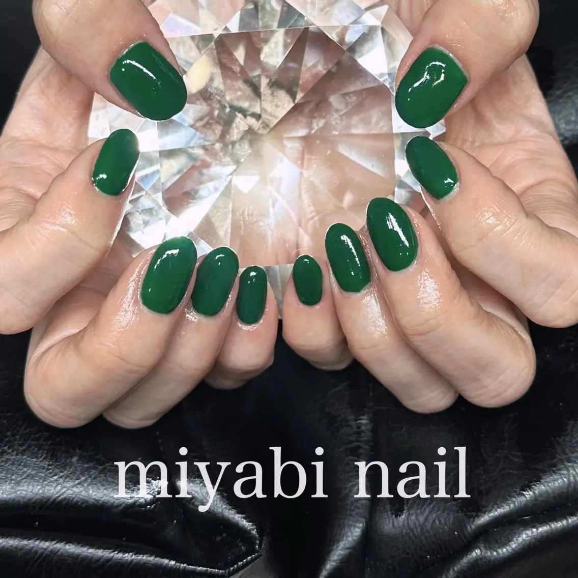 ネイル グリーン 持ち込み ワンカラーネイル シンプルネイル 春ネイル ハンドネイル miyabi nail 桂川駅近くのネイルデザイン