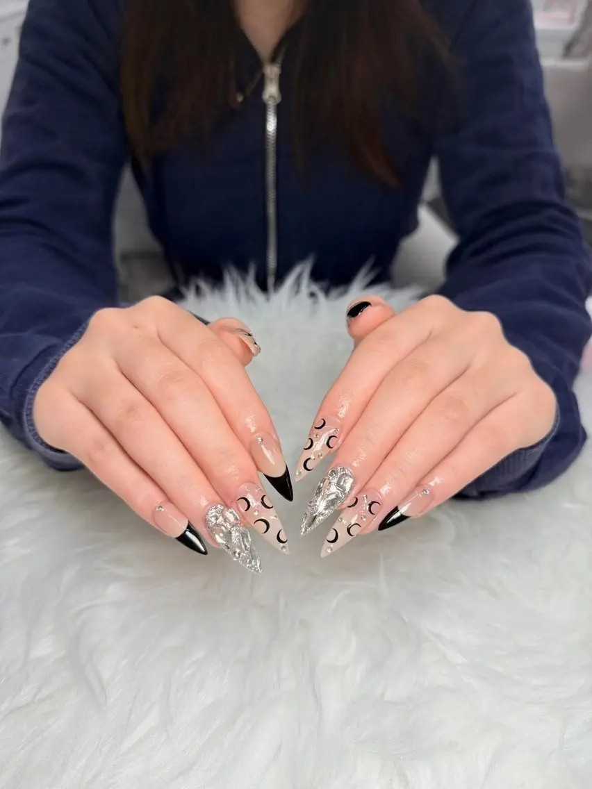 ネイル AURA NAIL 上前津のネイルデザイン