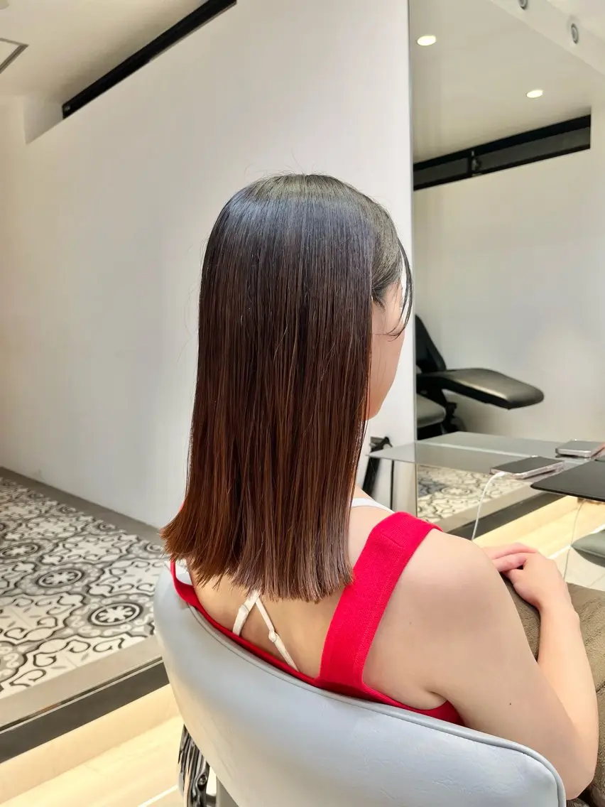 ミディアム 切りっぱなしボブ ボブ メンズ眉毛サロン⚪️ マユクリア北千住西口の眉毛・アイブロウイメージ