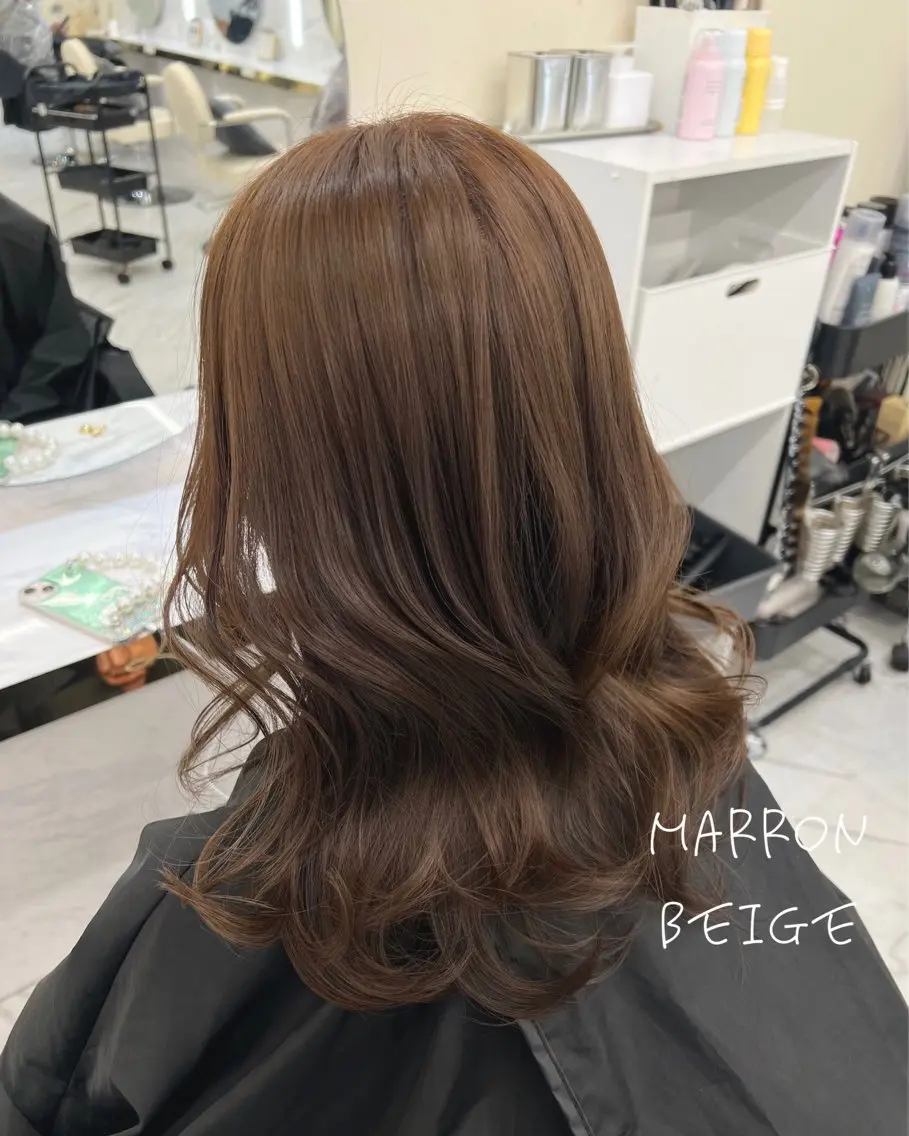 セミロング カラー 髪質改善 ヘアカラー トリートメント ヘアセット レイヤーカット🤍 RINAのヘアスタイル