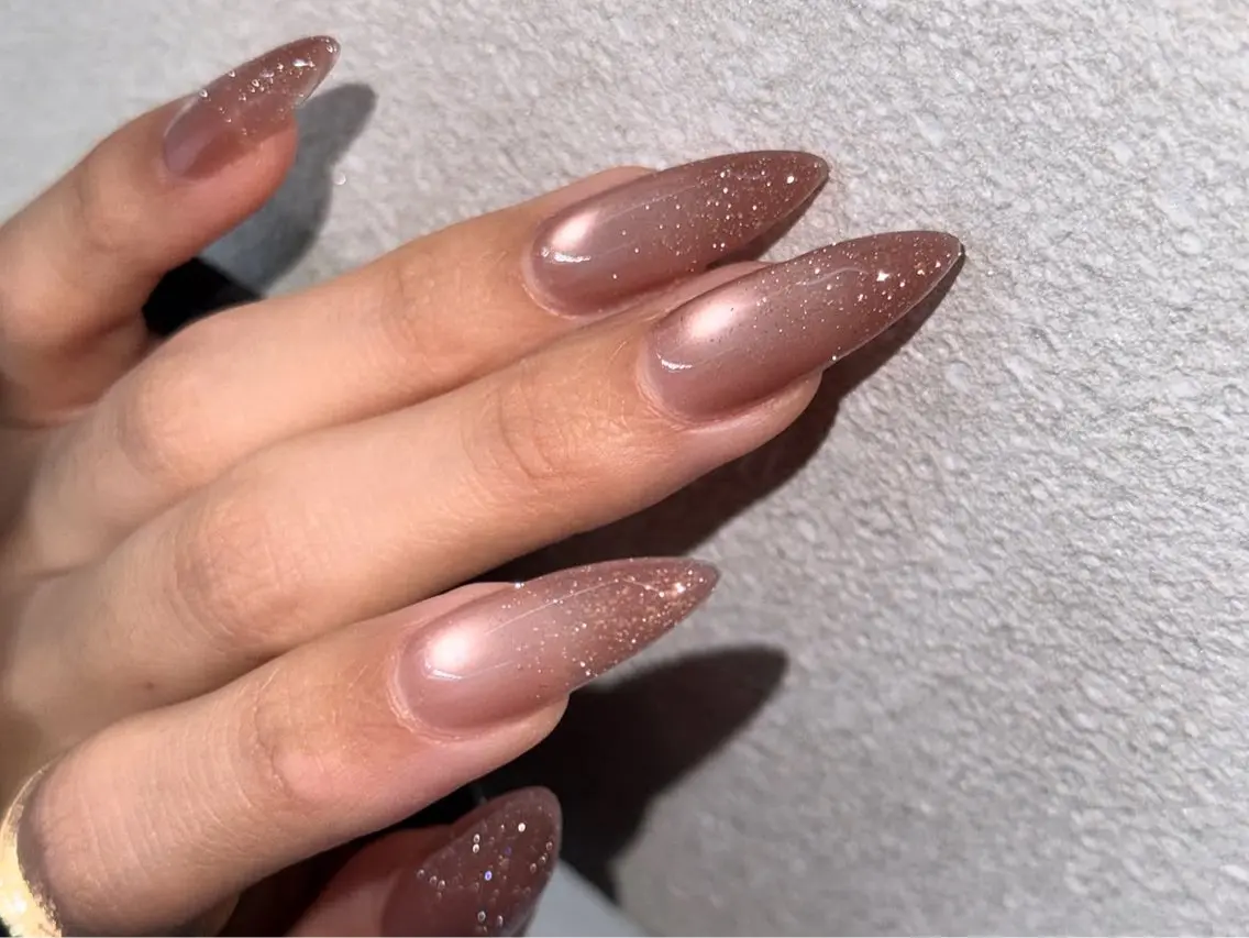 ネイル べっ甲ネイル ボルドー ブラウン チークネイル 長さ出し ハンドネイル ハンドケア NEW NAIL💞 yuki🔥のネイルデザイン