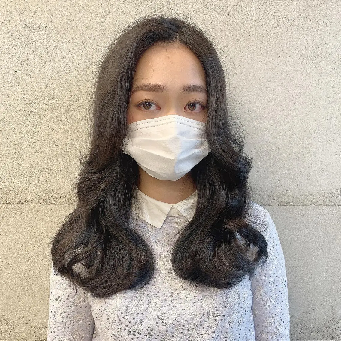ミディアム カラー ミディアムパーマ ベージュカラー ブリーチ ケアブリーチ ダブルカラー 縮毛矯正特化✂︎ YUKAのヘアスタイル