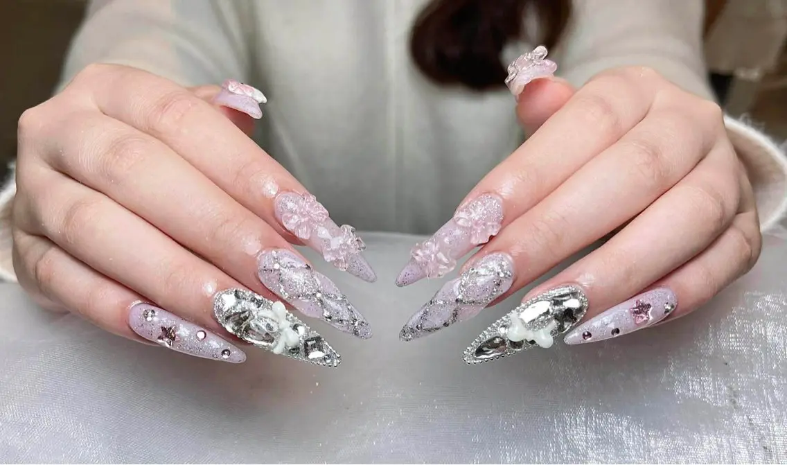 ネイル アートネイル 成人式 ジェルネイル ニュアンスネイル 夏ネイル ハンドネイル Jenn Nail Salonのネイルデザイン
