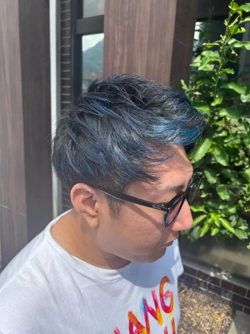 ショート カラー メンズ ヘアカラー RYOMA (リョーマ)のヘアスタイル