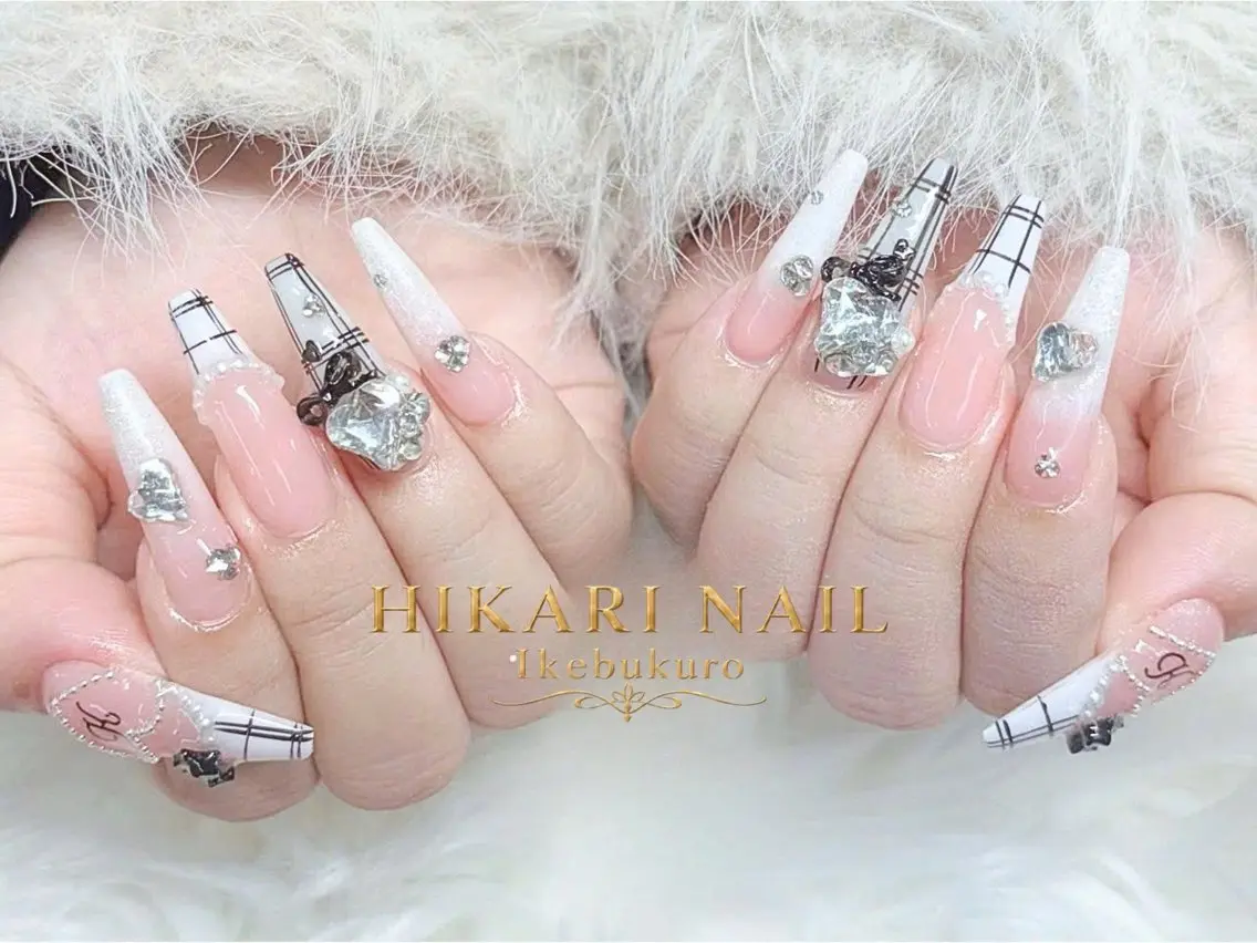 ネイル チークネイル 長さ出し フレンチネイル ガーリー ハロウィン ハンドネイル HikariNail Ikebukuroのネイルデザイン