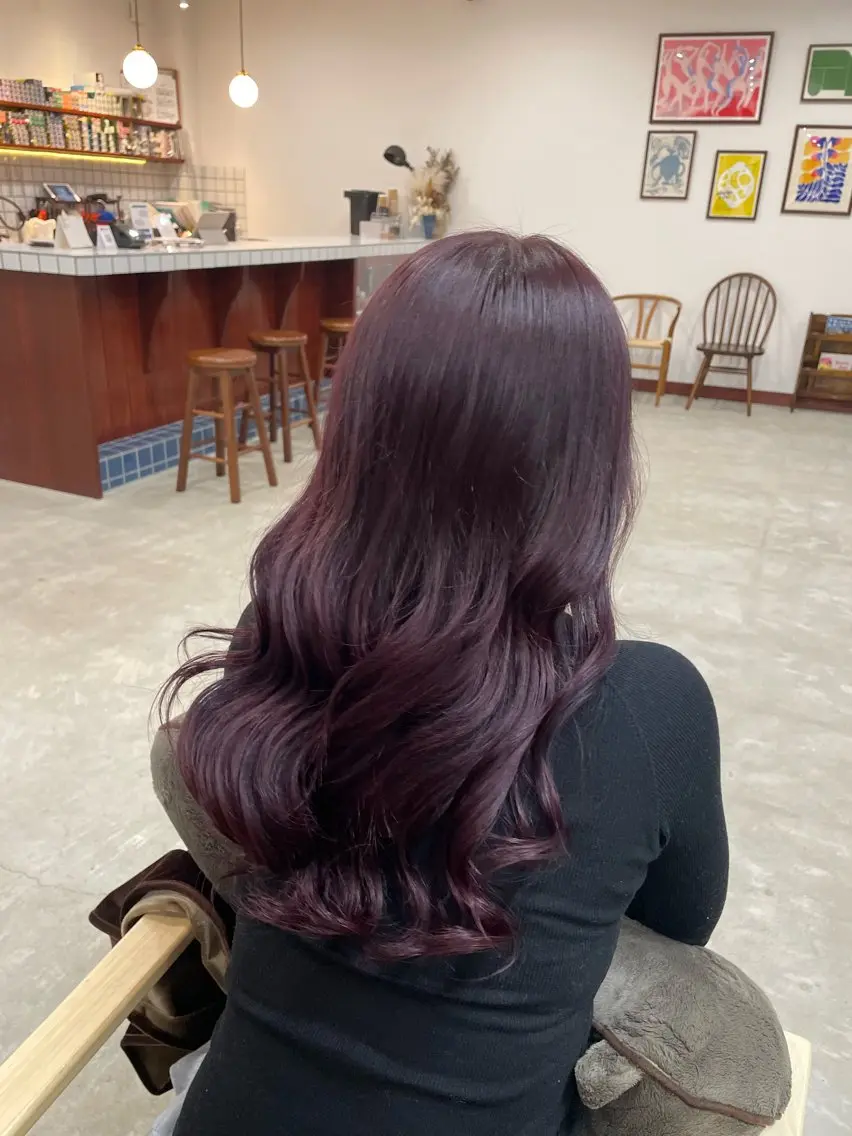 ロング ヘアカラー 鈴木 七海のヘアスタイル