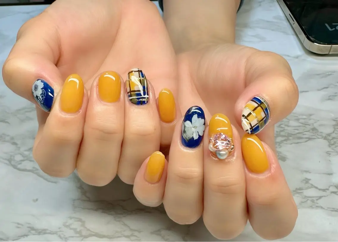 ネイル アートネイル ミラーネイル ワンカラーネイル 冬ネイル Mai’s nailのネイルデザイン