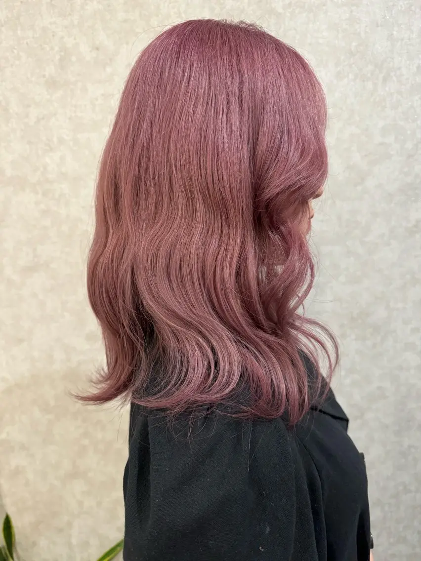 ロング カラー ラベンダーカラー ラベンダーピンク ピンクカラー ヘアカラー Rio/ヘアセット/ ハイトーンカラーのヘアスタイル
