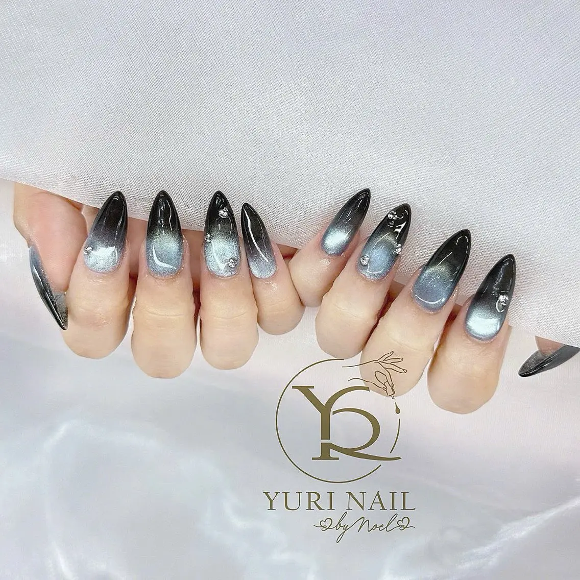ネイル チークネイル フットネイル フレンチネイル グラデーション キラキラネイル ハンドネイル フットネイル ハンドケア YURI Nail Funabashiのネイルデザイン