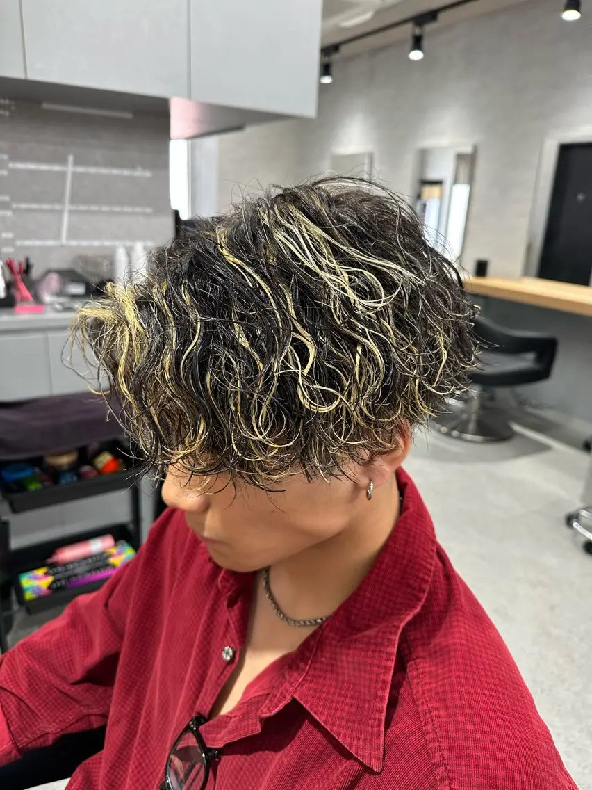 カラー パーマ メンズ メンズパーマ カット ヘアカラー パーマ トリートメント ヘッドスパ ヘアセット 🔥 メンズ 特化🔥RAIのヘアスタイル