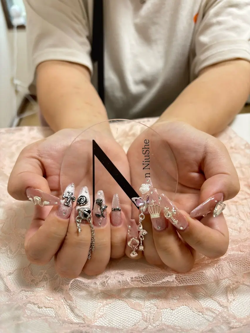 ネイル ハンドネイル NiuShe SERIのネイルデザイン