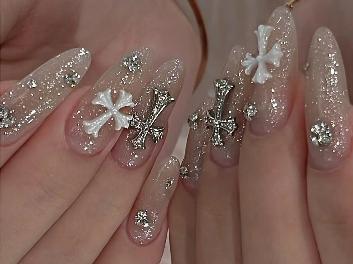 ネイル メンズ メンズ韓国風 オーロラネイル チークネイル 長さ出し フレンチネイル ハンドネイル ハンドケア 🦋new Nail🦋ニノのネイルデザイン