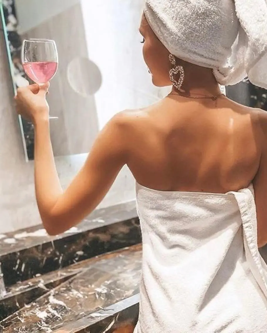🍯《何度でも同額》ドレスUP前のお手入れに👗❇️うなじ+背中上部+肩周りのワックスセット❣️ 1回/¥ 8000の写真
