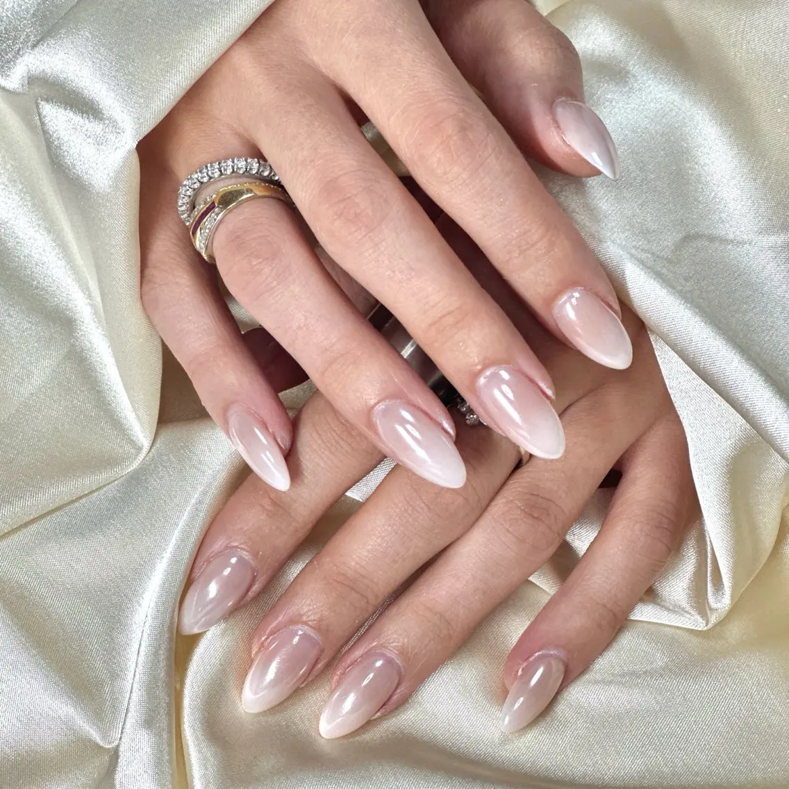 ネイル アートネイル オーロラネイル チークネイル フレンチネイル ガラスフレンチ 🎀🎀YooLi Nail Salonのネイルデザイン