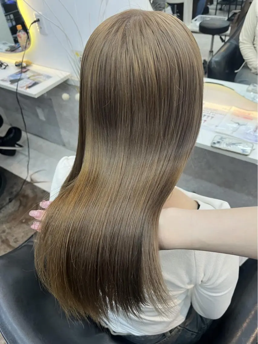 セミロング カラー ブラウンカラー オリーブブラウン ヘアカラー トリートメント 🫧神田桃歌🫧 赤羽/ワンカラー🦋のヘアスタイル