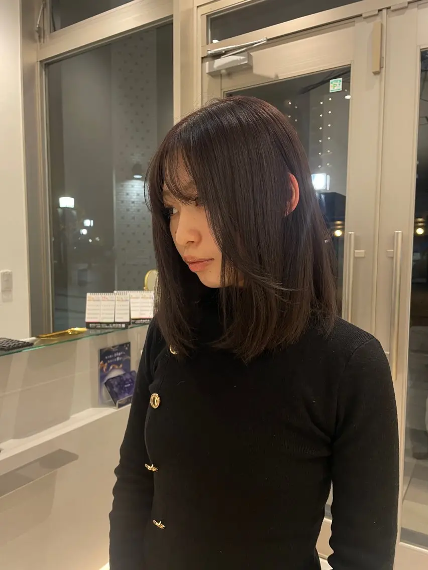 ミディアム ELEN kotojiのヘアスタイル
