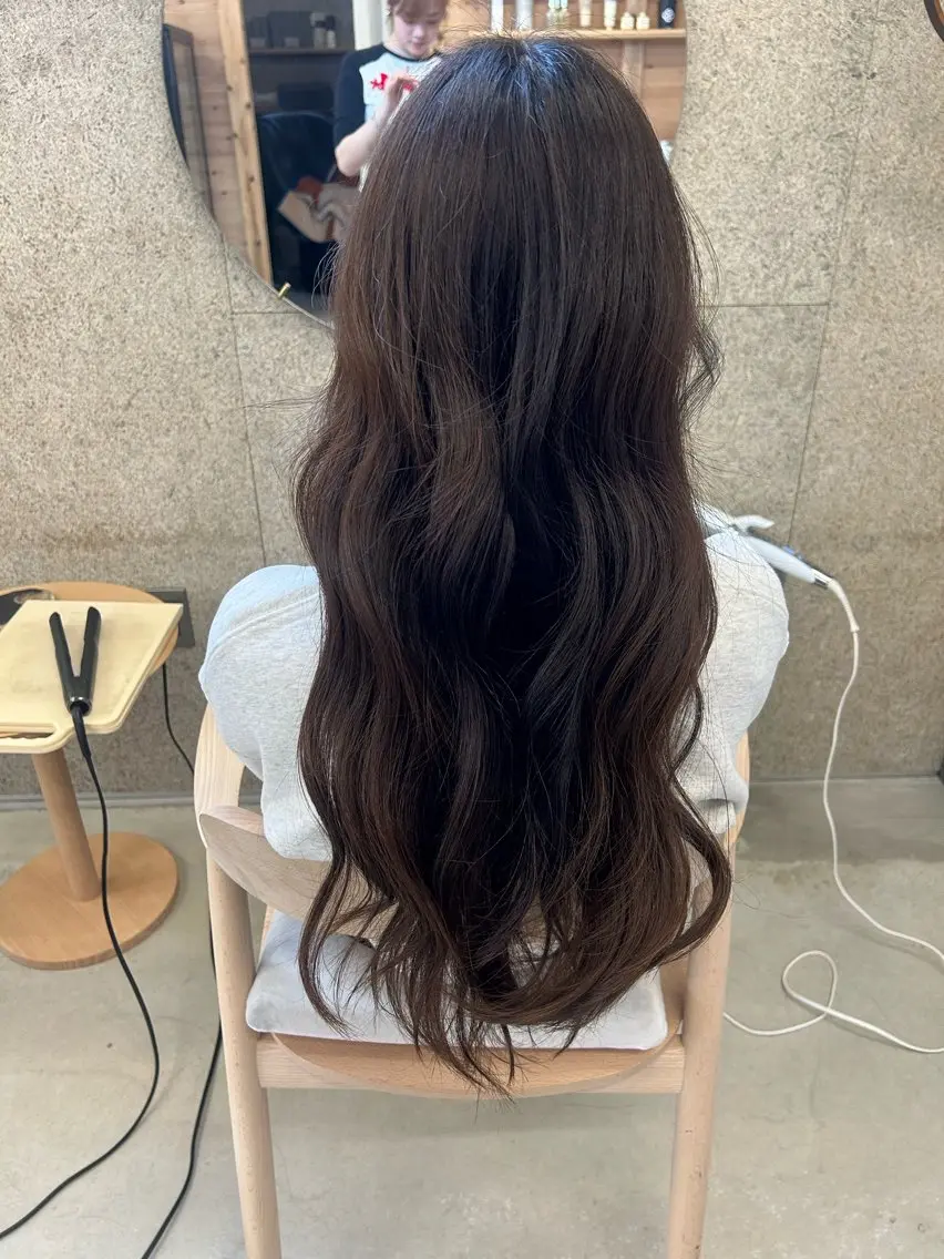 ロング ヘアセット SiLO Yukinaのヘアスタイル