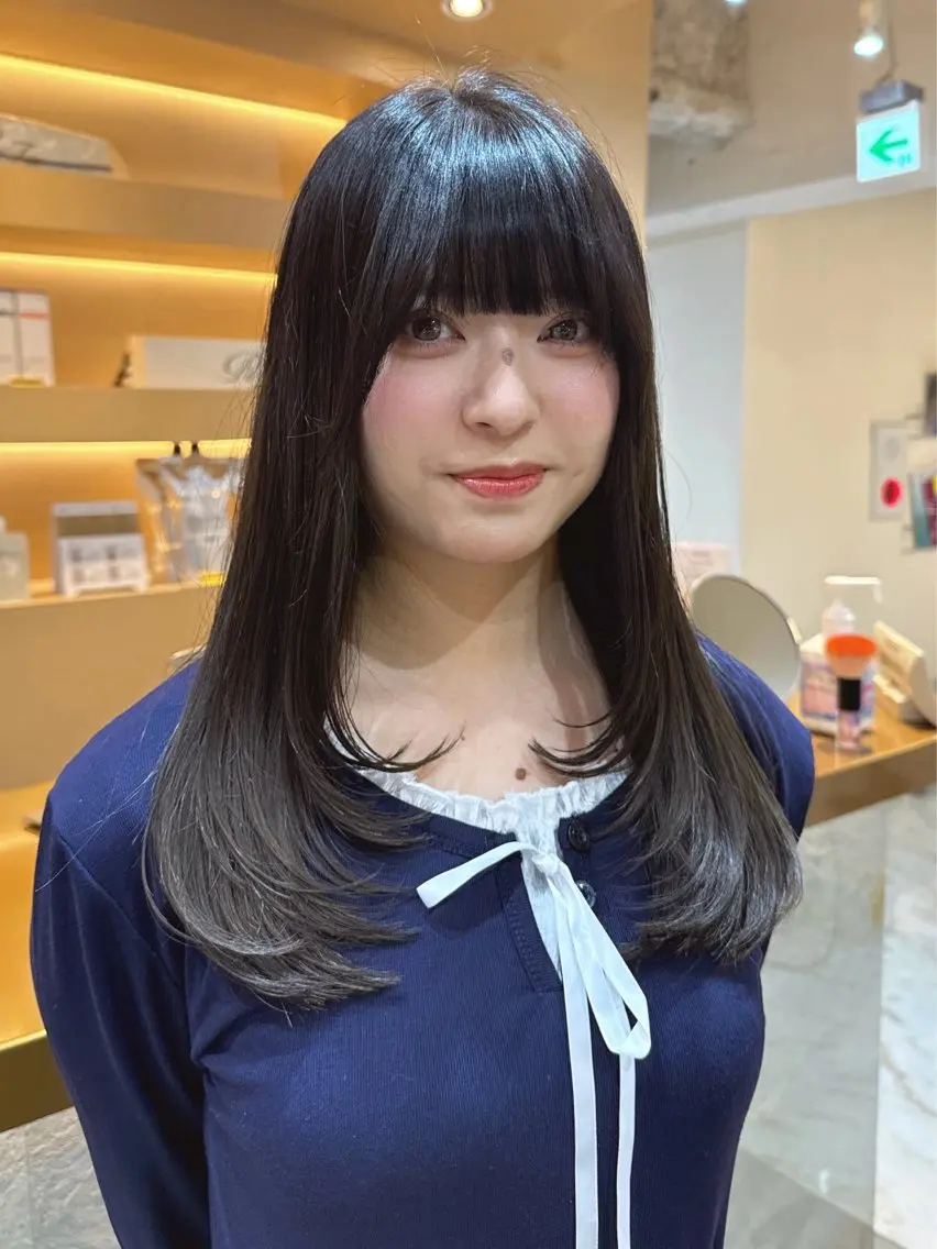 【U24限定ミニモ学割🎓】小顔カット+赤み除去カラー💎+ミルボン3stepトリートメント🩵韓国っぽい透明感ヘアに!の写真