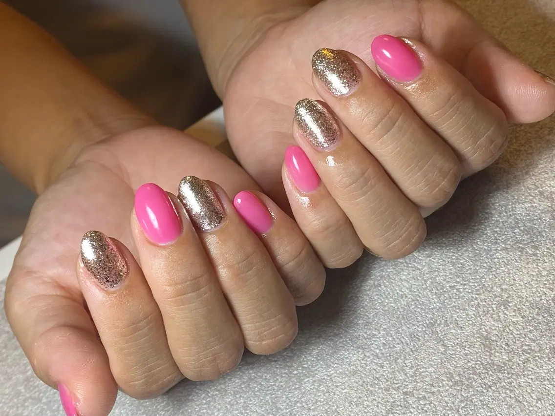 ネイル ラメ(グリッター) ワンカラーネイル ピンク ハンドネイル LIll nailのネイルデザイン