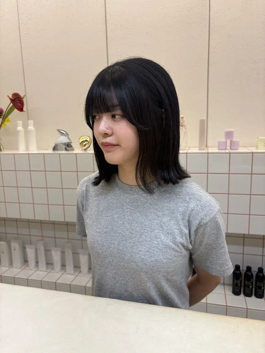 ミディアム カラー ラベンダーカラー ボブ 外ハネヘア カット ヘアカラー トリートメント NIKO/名古屋/ 髪質改善/艶髪のヘアスタイル