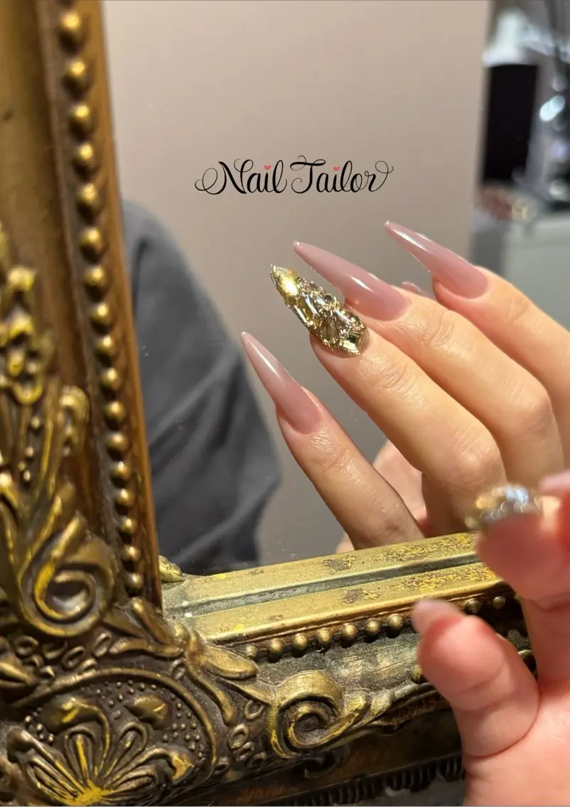 ネイル 長さ出し ゴールド ロングネイル ワンカラーネイル スカルプネイル ハンドネイル NailTailor ネイルテイラーのネイルデザイン