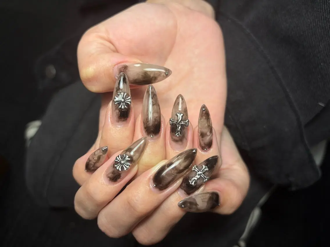 ネイル オーロラネイル 長さ出し フレンチネイル ジェルネイル ガラスフレンチ ハンドネイル Rela・S NAILのネイルデザイン