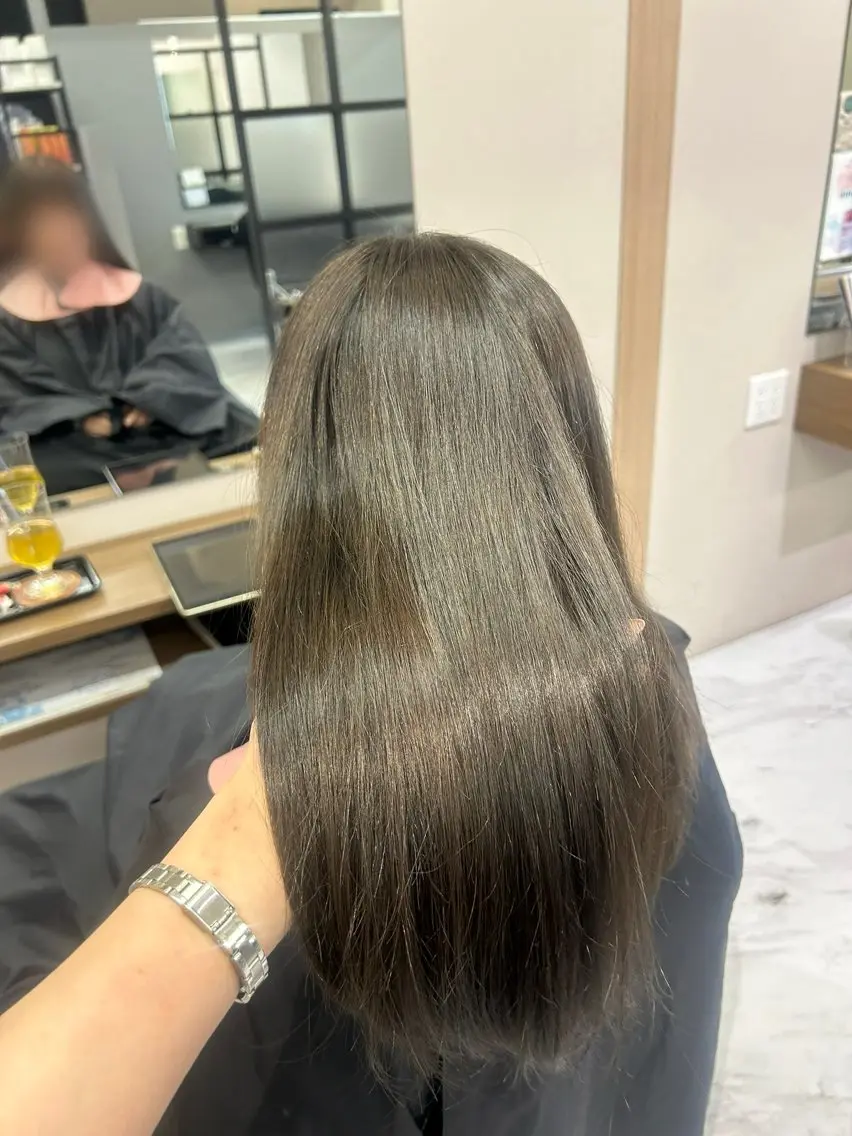 ミディアム カラー ベージュカラー オリーブベージュ カット ヘアカラー 骨格/顔型/伏見/ 佐藤 里菜のヘアスタイル