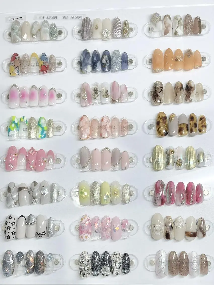 【オフ無し】　Bコースデザインネイル💅の写真