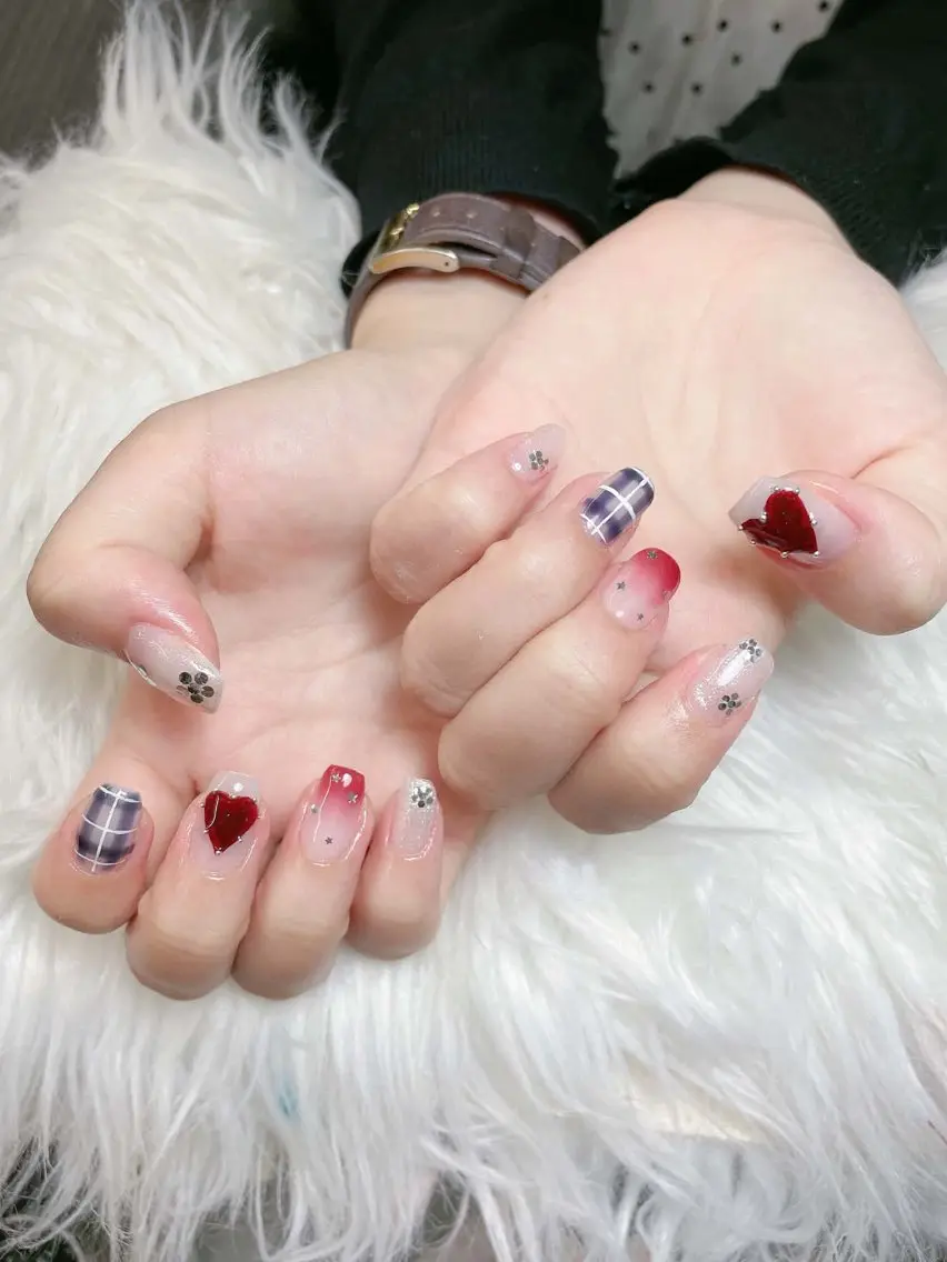 ネイル 長さ出し フレンチネイル グラデーション 韓国ネイル マグネットネイル ハンドネイル Lannie nailのネイルデザイン