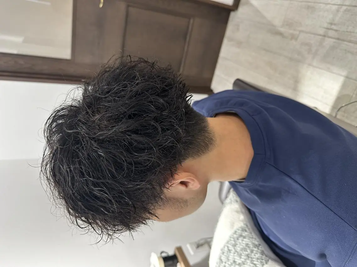 ショート メンズ 波巻きパーマ カット パーマ 瀬尾 由希菜のヘアスタイル