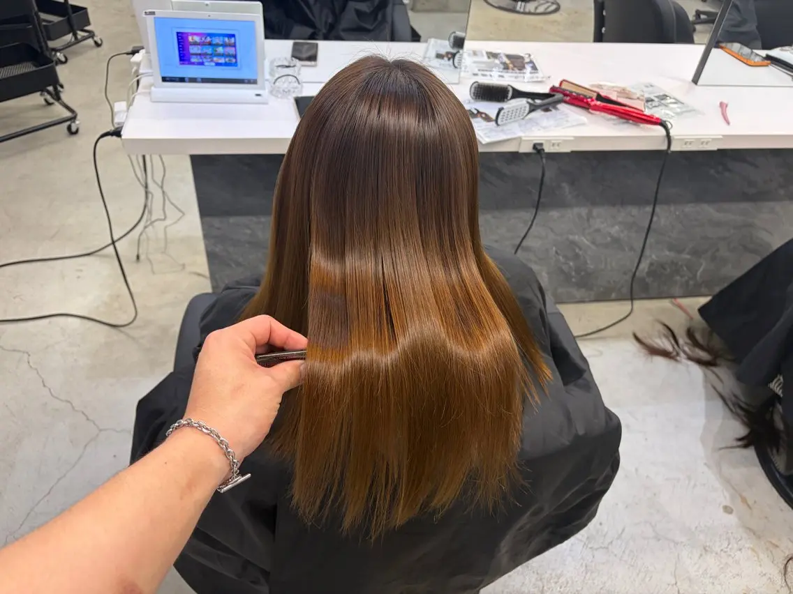 セミロング カット 縮毛矯正 頓所 大昂のヘアスタイル