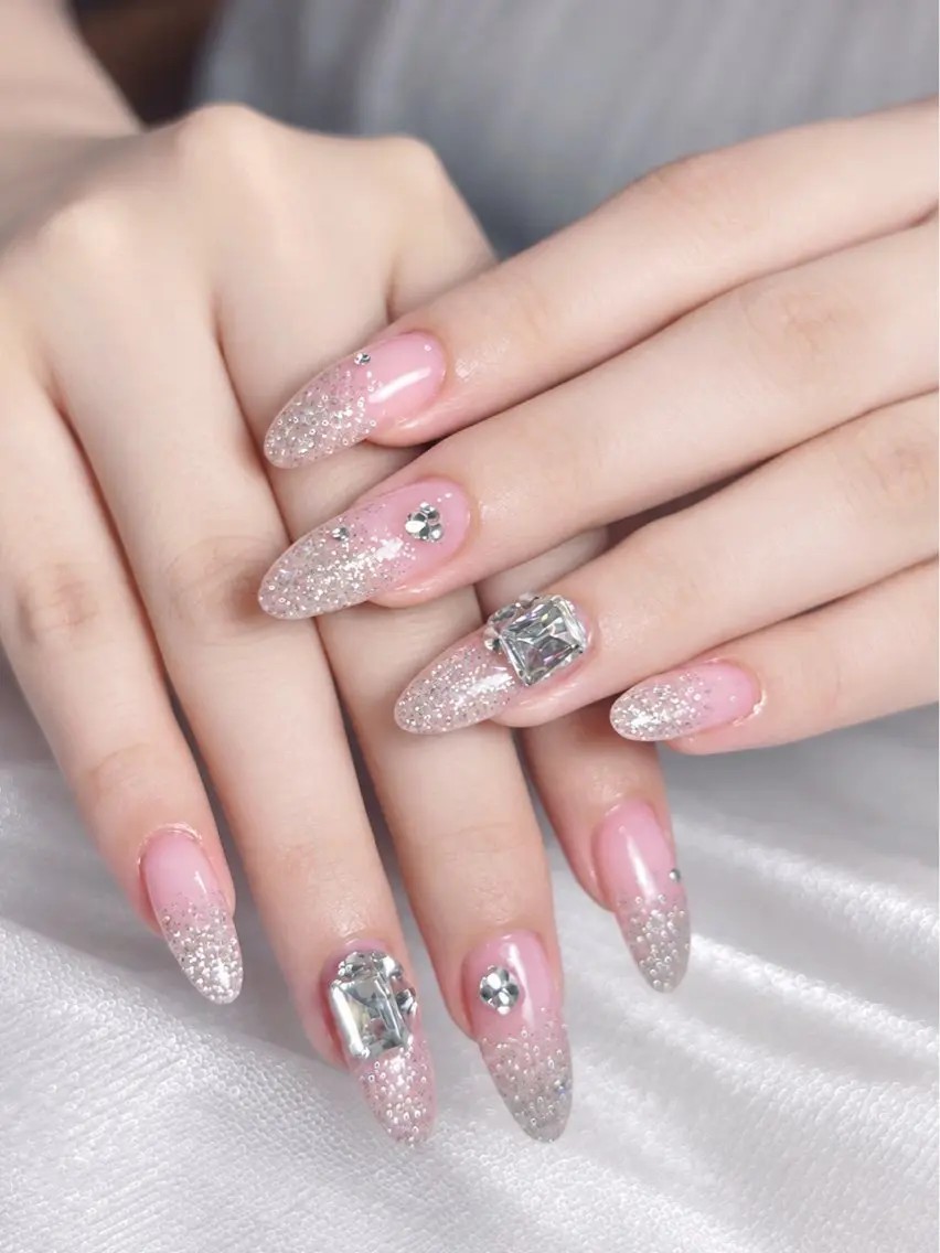 セミロング ハンドネイル KIRIN NAILのネイルデザイン