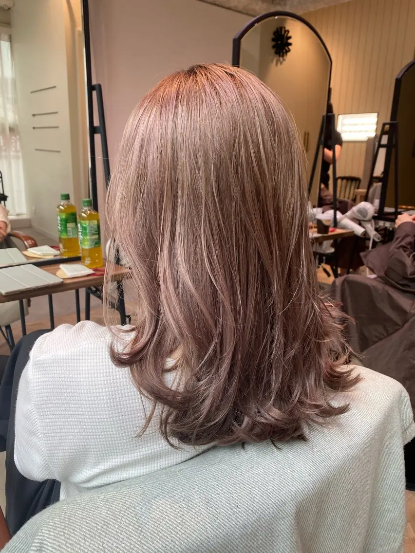 ミディアム カラー カット ヘアカラー トリートメント 新宿 / Aujua ｿﾑﾘｴ🫧森田涼介のヘアスタイル