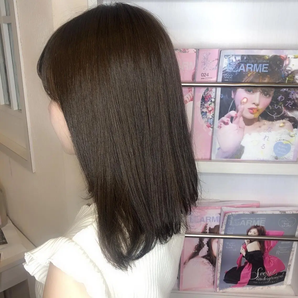 ミディアム カラー ブリーチ 透明感カラー ブリーチなしカラー 新宿/艶カラー 🎀韓国ヘアKANAのヘアスタイル
