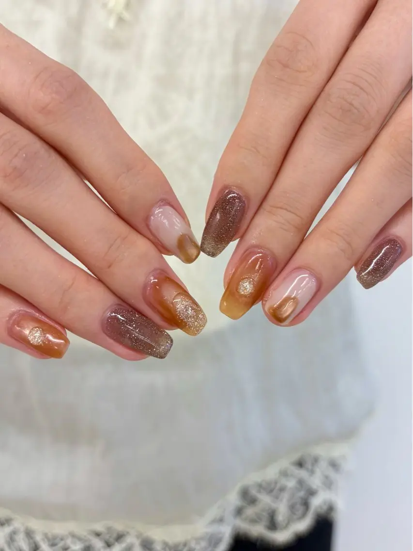 ネイル ジェルネイル マグネットネイル ニュアンスネイル パラジェル ハンドネイル ネイルサロン hotoriのネイルデザイン
