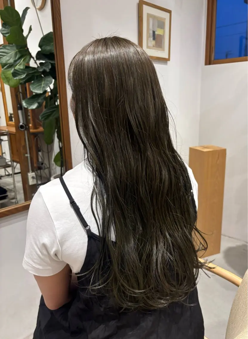 ロング カラー izumi 【mikke】のヘアスタイル