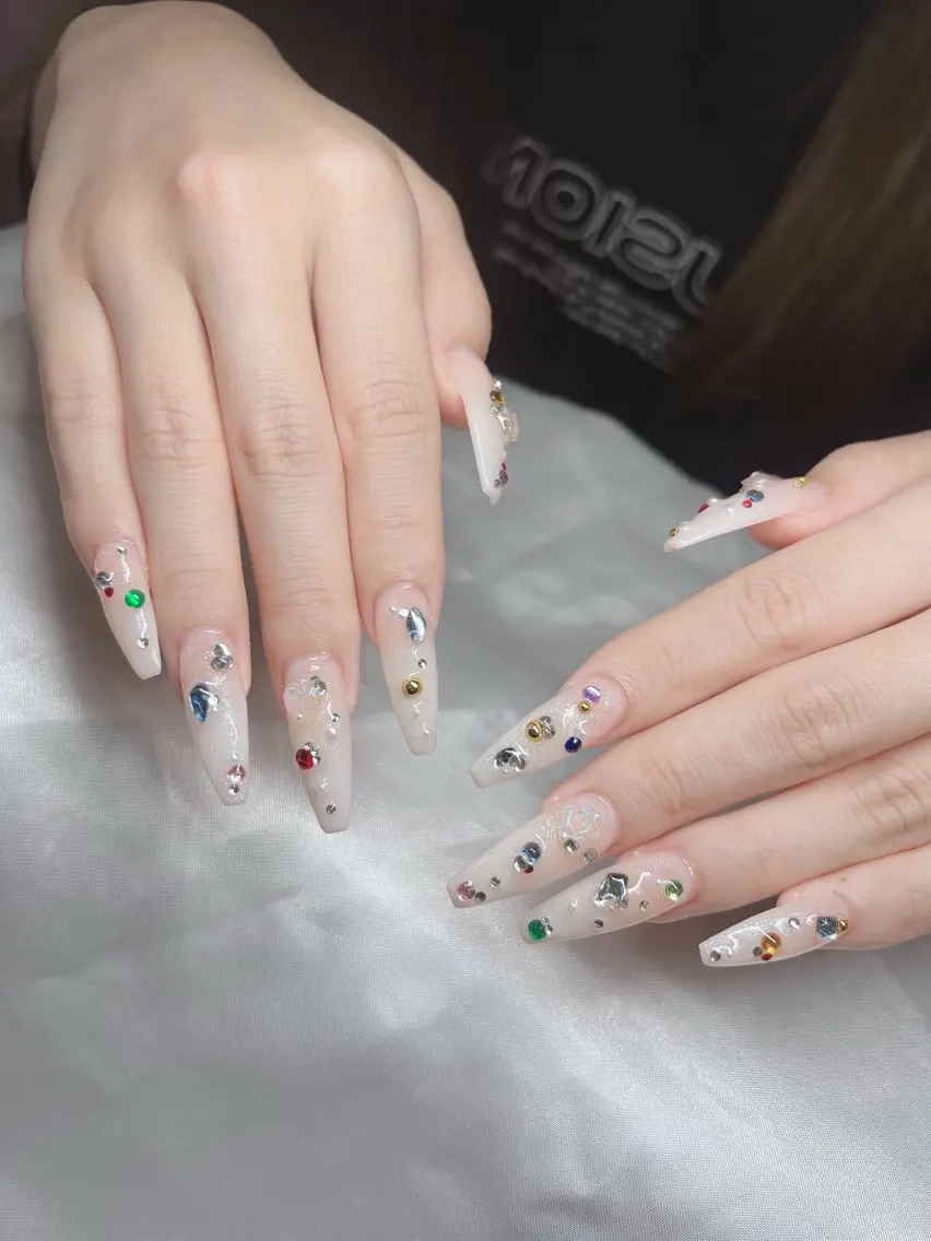 ネイル 長さ出し グラデーション キラキラネイル マグネットネイル ニュアンスネイル Lee Nails チップ長さだし専門店のネイルデザイン