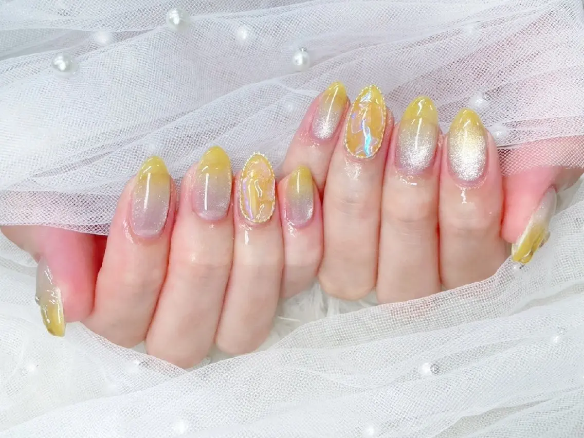 ネイル フラッシュネイル フレンチネイル キラキラネイル ラメ(グリッター) マグネットネイル Chouette Nailのネイルデザイン