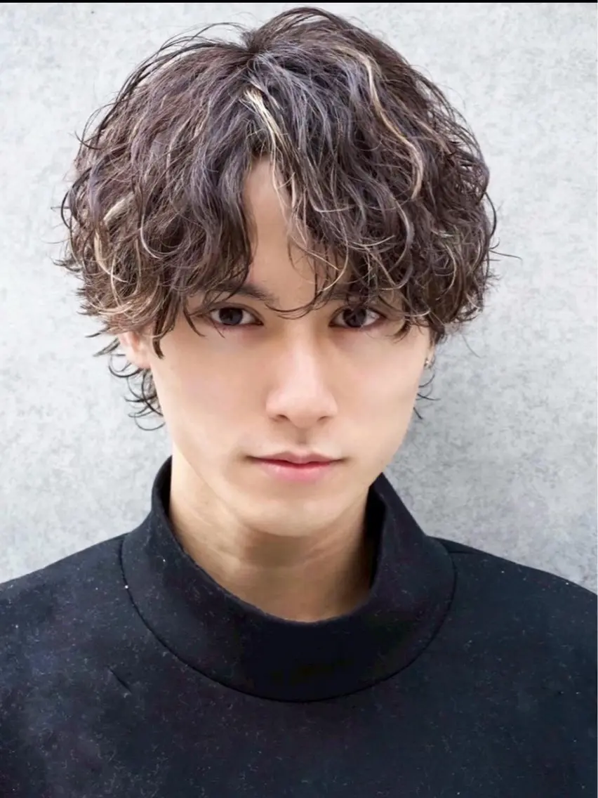 カラー パーマ ツイストスパイラルパーマ ハイライトカラー スパイラルパーマ ✂渋谷メンズ特化 まさとのヘアスタイル