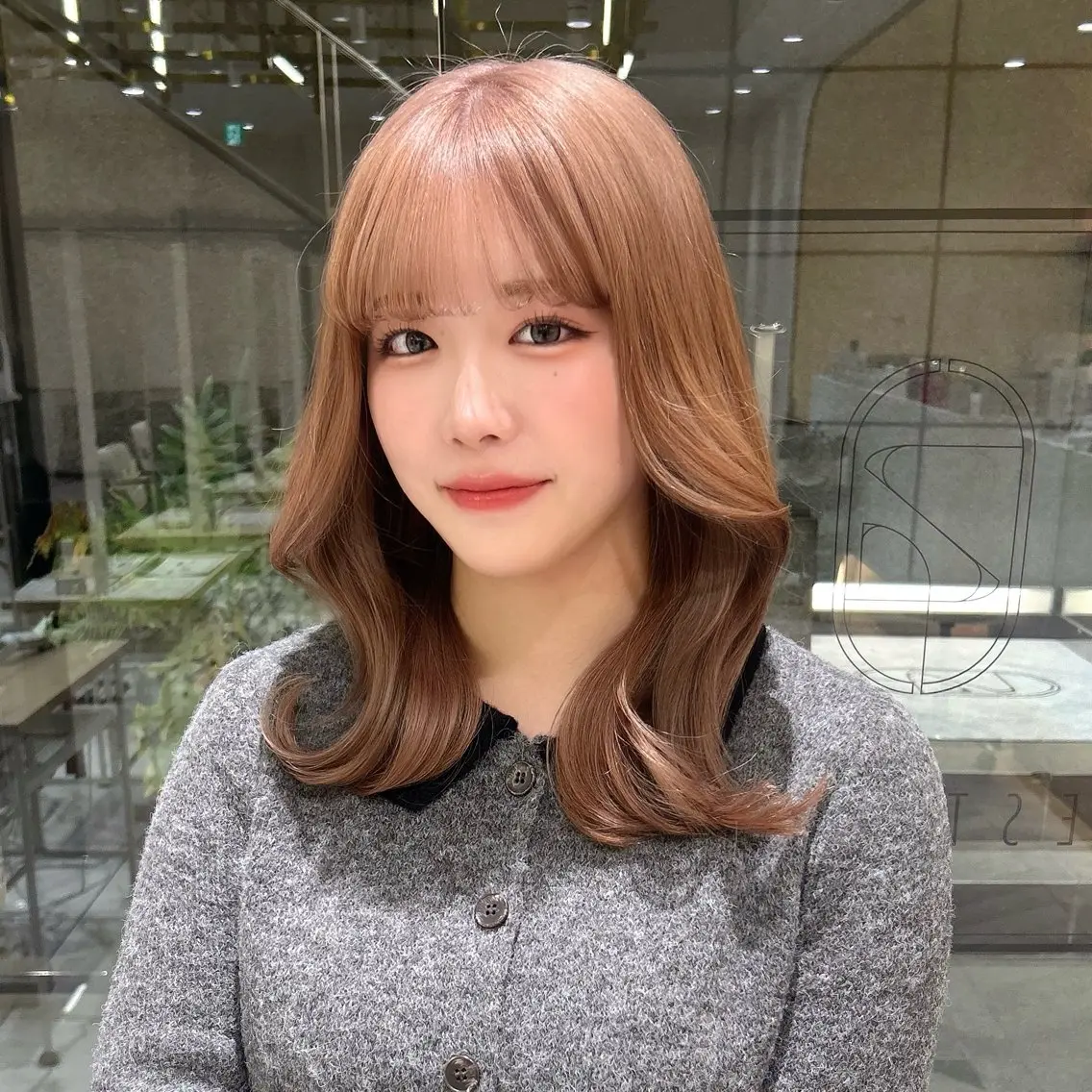 ミディアム カラー カット ヘアカラー トリートメント 🇰🇷レイヤー/ト レンドまつげ🎀ミキのヘアスタイル
