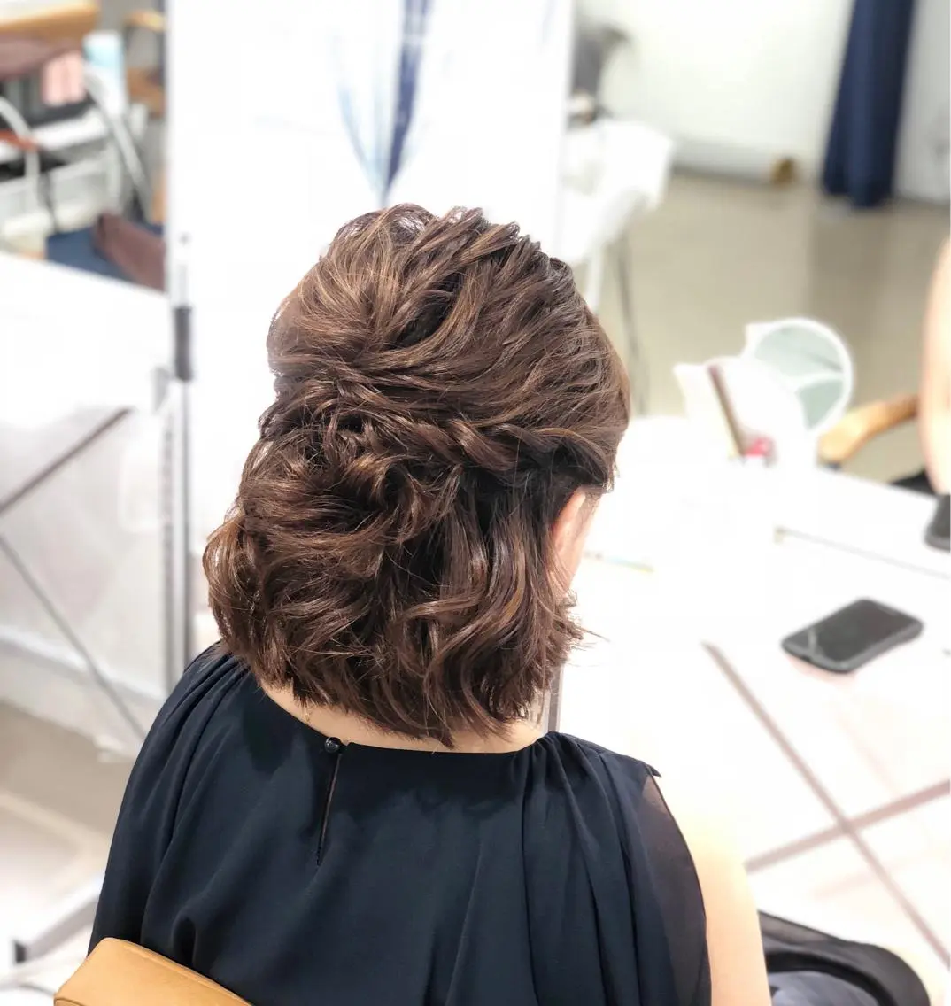 ミディアム ヘアアレンジ ボブ laera 佐藤のヘアスタイル