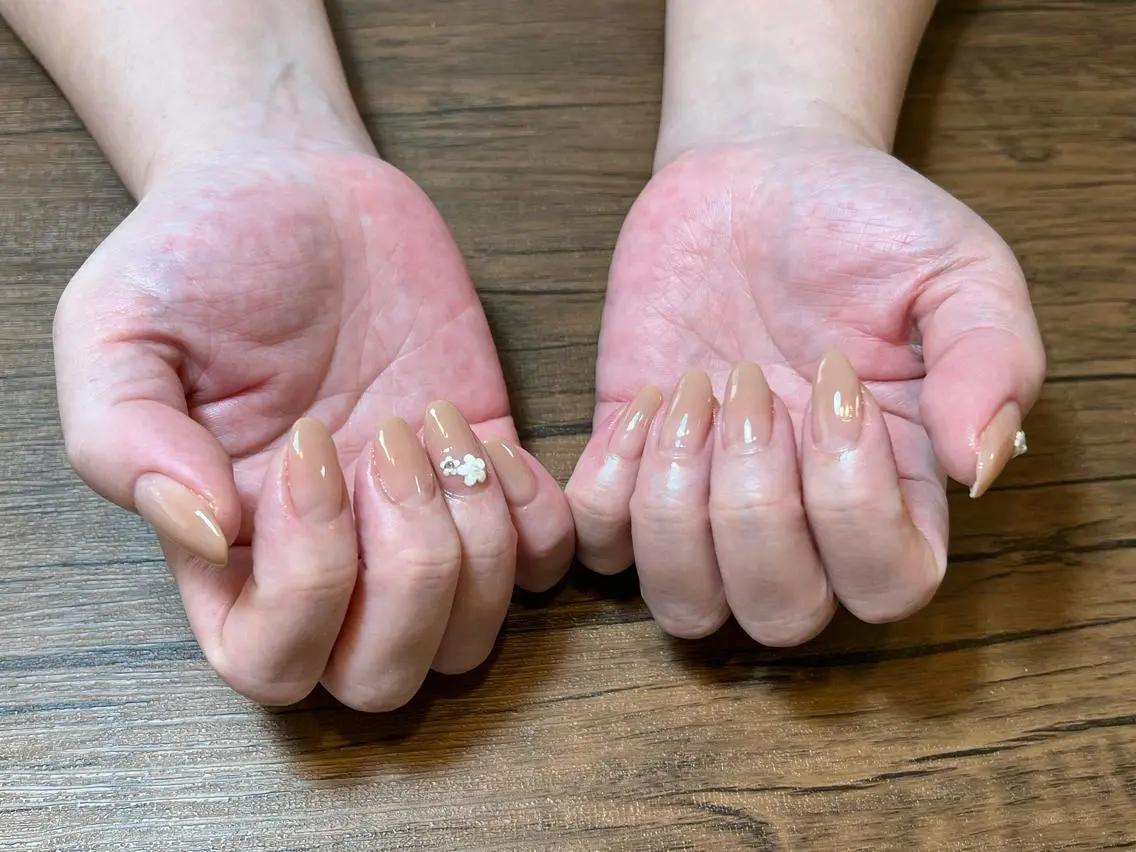 ネイル グラデーション ハンドネイル HENRIETTA NAILSALONのネイルデザイン