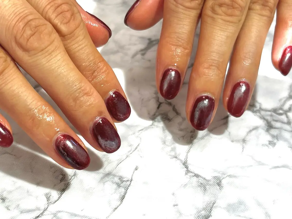 ネイル ボルドー ニュアンスネイル ハンドネイル KAMUICRAF 厚別区ネイルのネイルデザイン