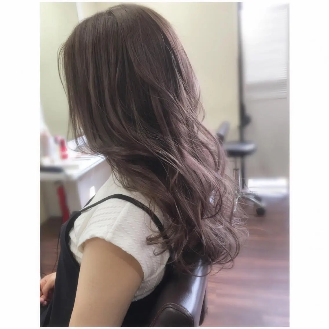 ミディアム セミロング ロング カラー アッシュ ブリーチ peige 斉藤✨大人ヘアー✨のヘアスタイル