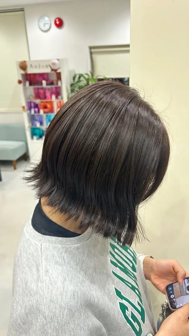 ショート カラー カット ヘアカラー パーマ 縮毛矯正 保科 椎奈のヘアスタイル