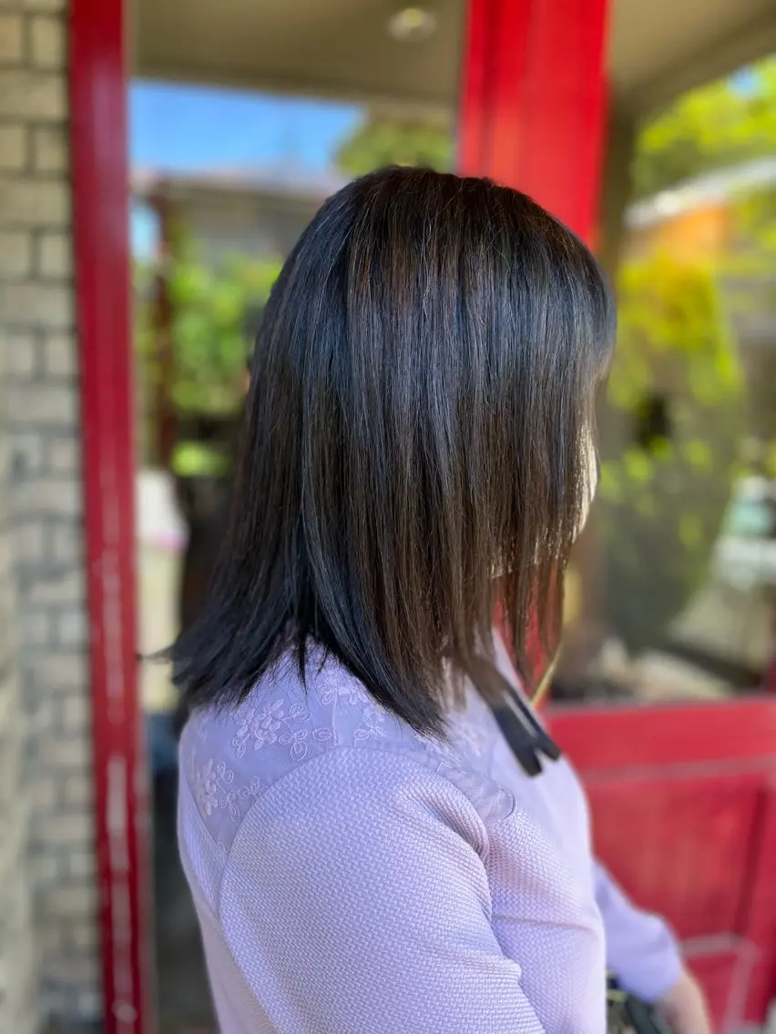 ミディアム 小山 理紗のヘアスタイル