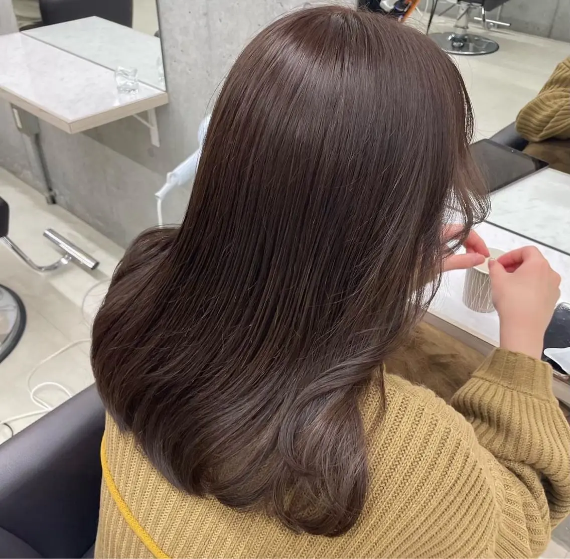 カラー 宮下 藍李のヘアスタイル