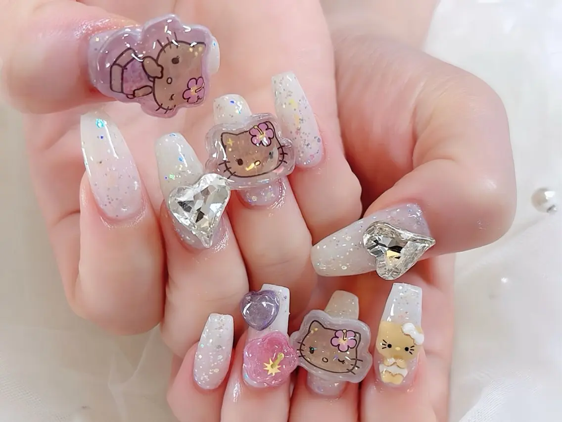 ネイル アートネイル フレンチネイル ジェルネイル 韓国ネイル ミラーネイル ハンドネイル Rin Nail 新大久保店のネイルデザイン