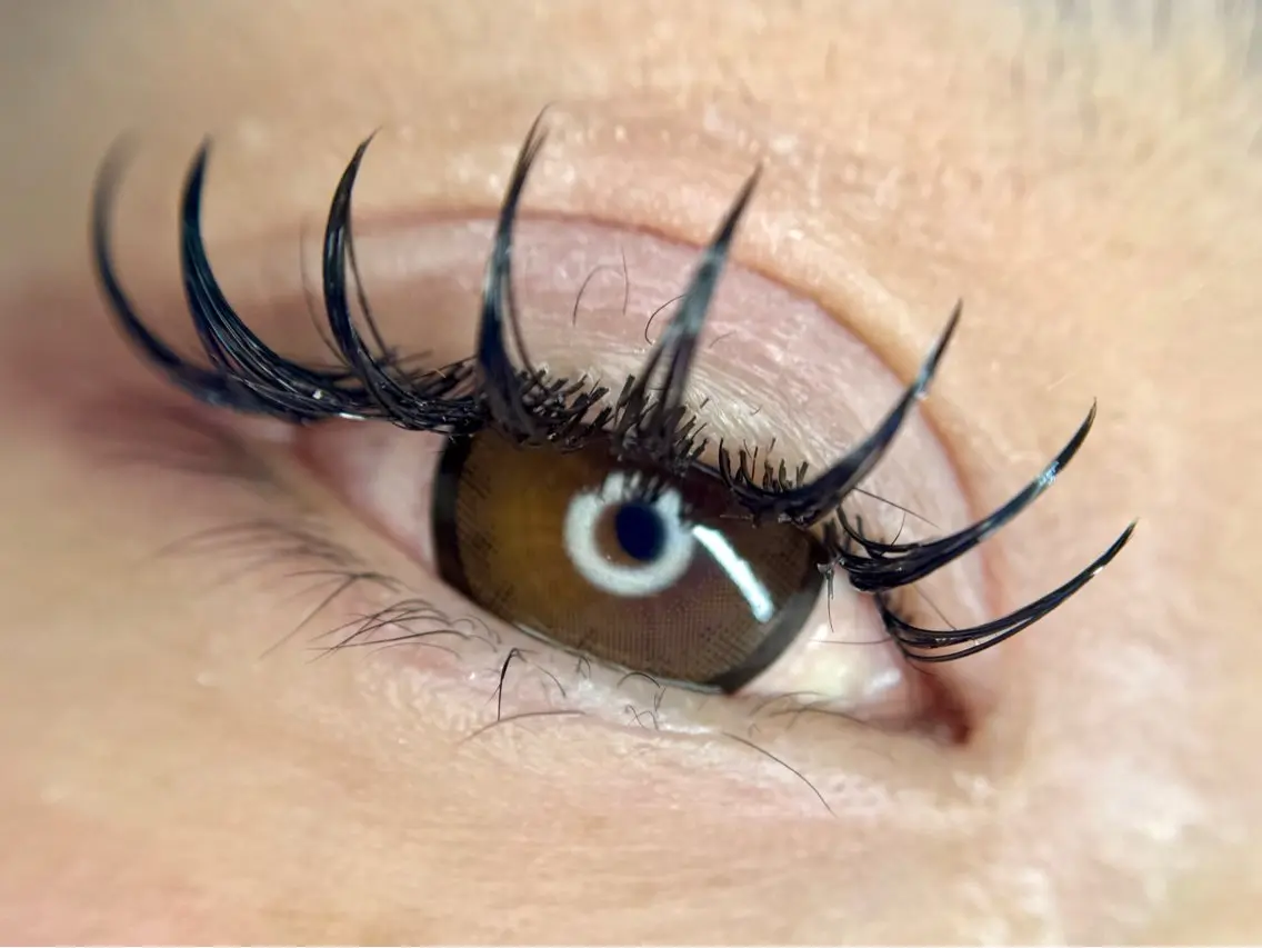 マツエク・マツパ バインドロック フラットラッシュ ボリュームラッシュ マツエク eyelash salon VOSSのマツエク・マツパデザイン