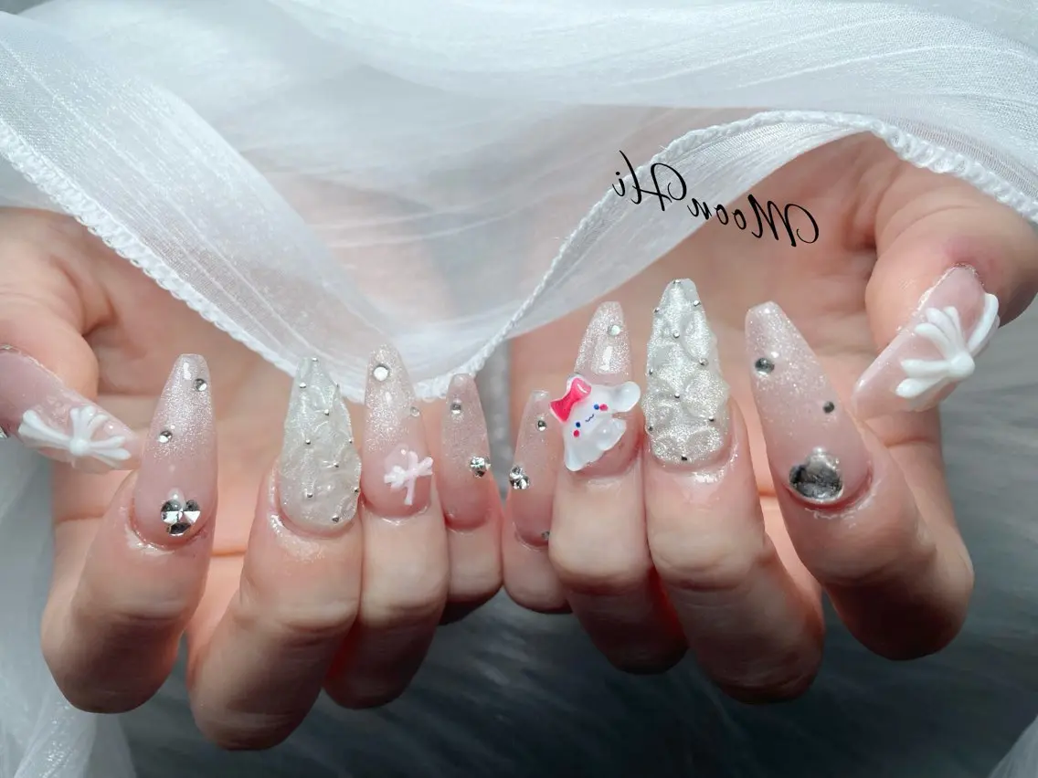 ネイル MoonHi Nail 朝霞台のネイルデザイン